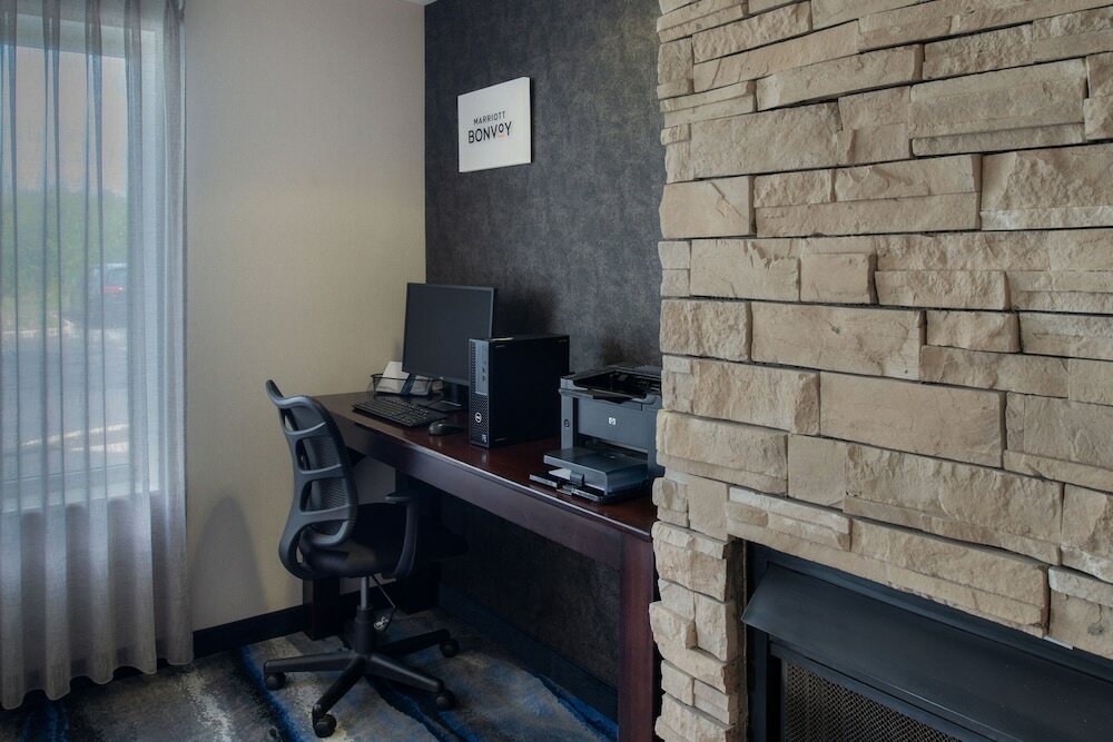 Фото Fairfield Inn & Suites Dayton Troy