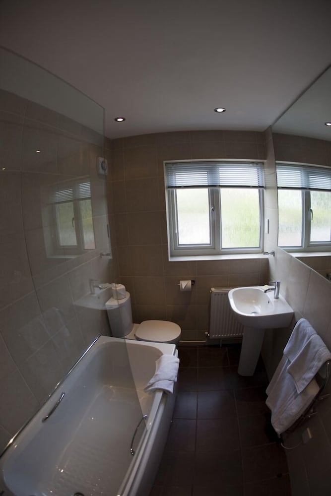 Фото Brentwood Guest House Hotel