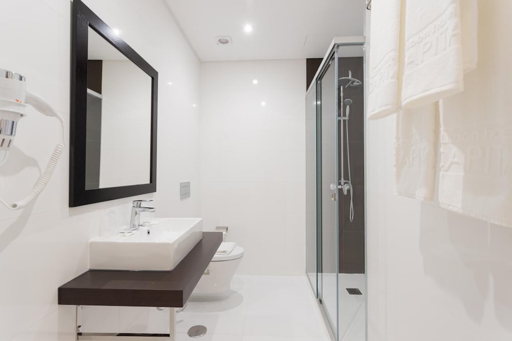 Фото Hotel Capital