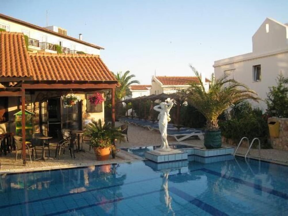 Фото Anais Bay Hotel