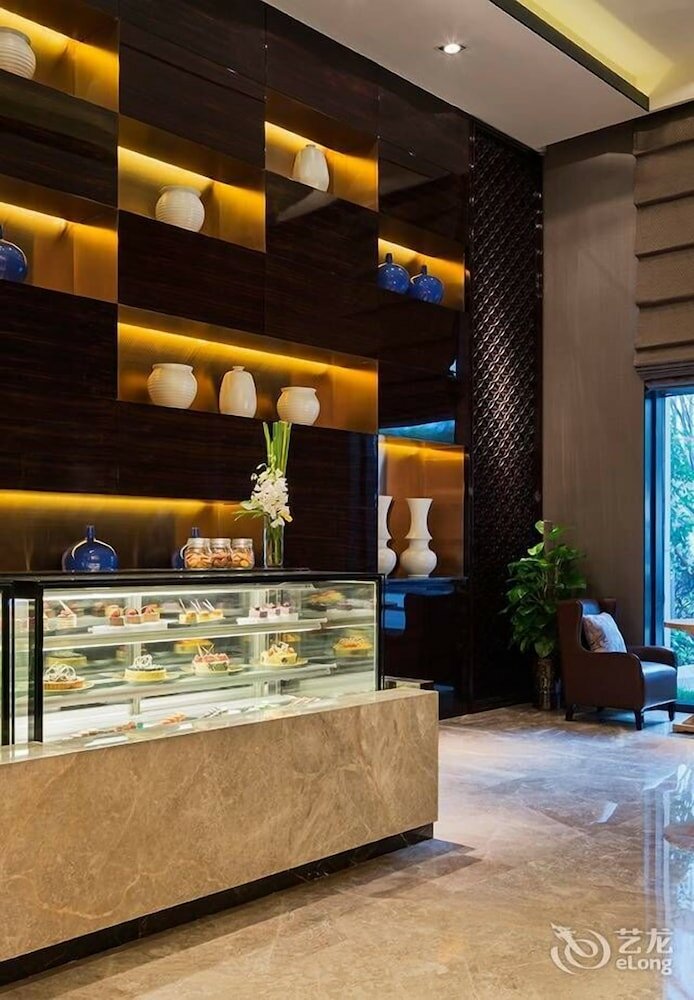 Фото Nanjing Wanda Realm Hotel