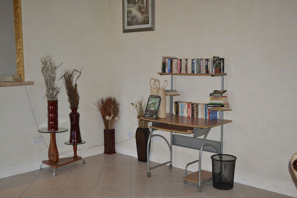 Фото Executive Airport Hotel