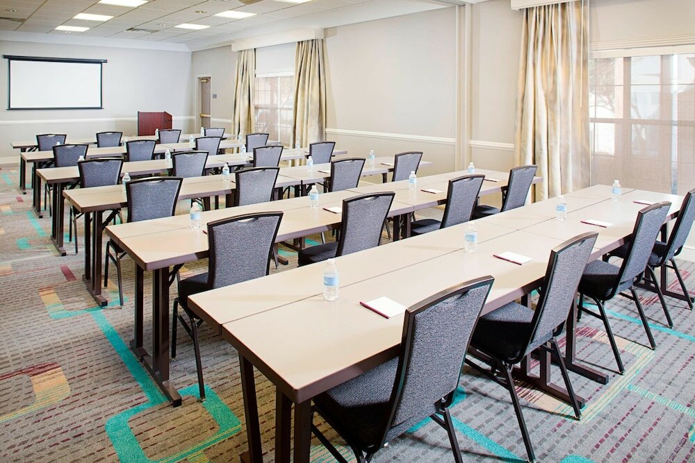Фото Residence Inn by Marriott Dallas Park Central