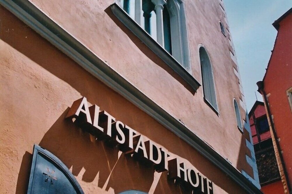 Фото Altstadthotel Arch