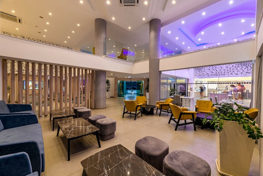 Фото Tasia Maris Sands