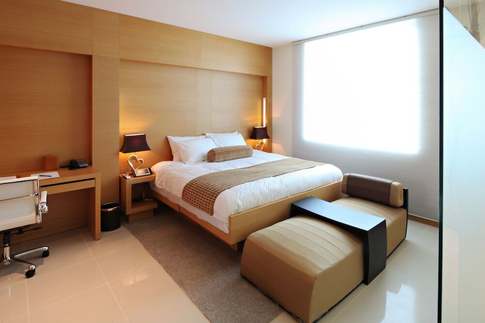 Фото The One Boutique Hotel