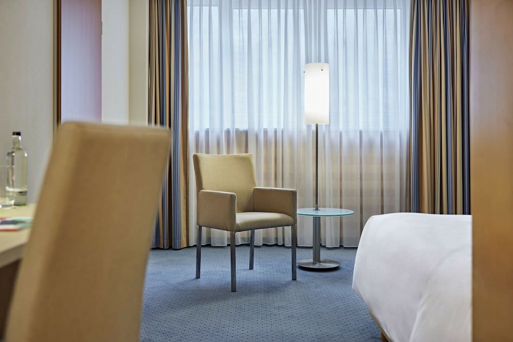 Фото Lindner Hotel Dom Residence