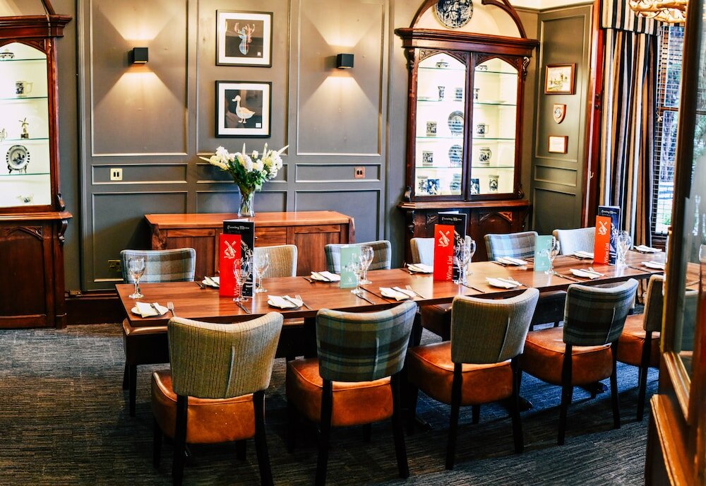 Фото The Dutch Mill Hotel