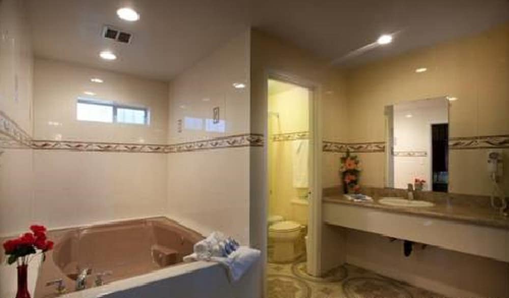 Фото Palace Inn Oxnard