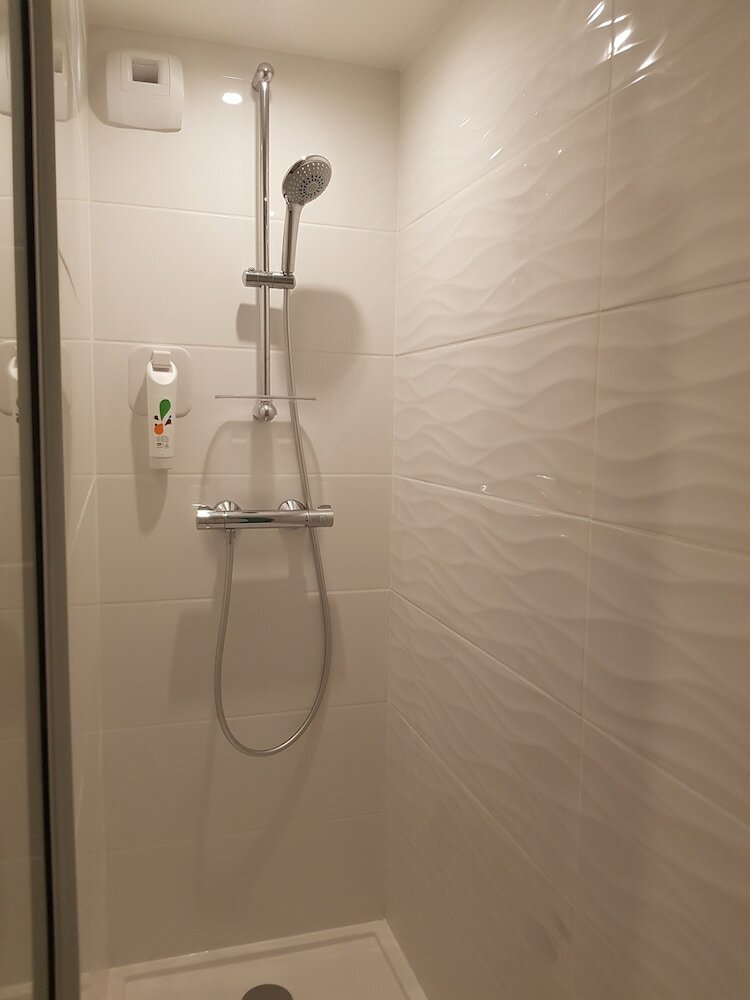 Фото Ibis Styles Frejus Saint-Raphael