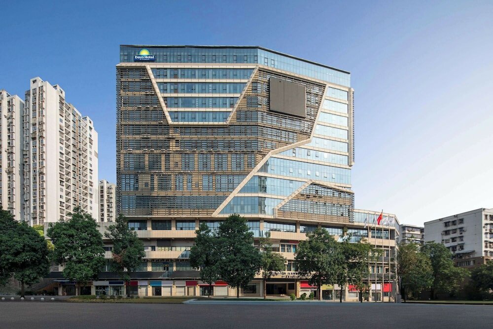 Фото Days Inn by Wyndham Chongqing Jiulongpo