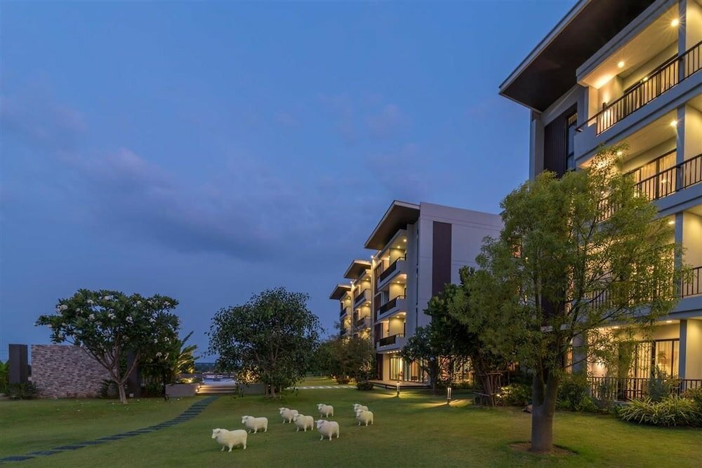 Фото Green Ville Laguna Hotel