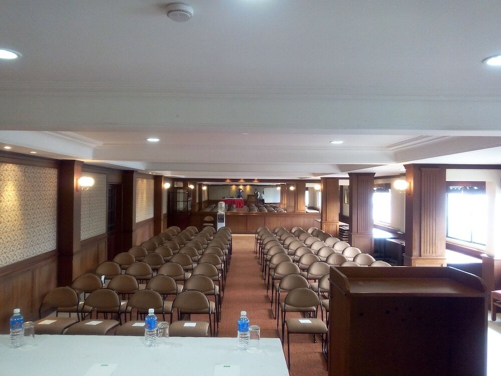 Фото Issacs Residency