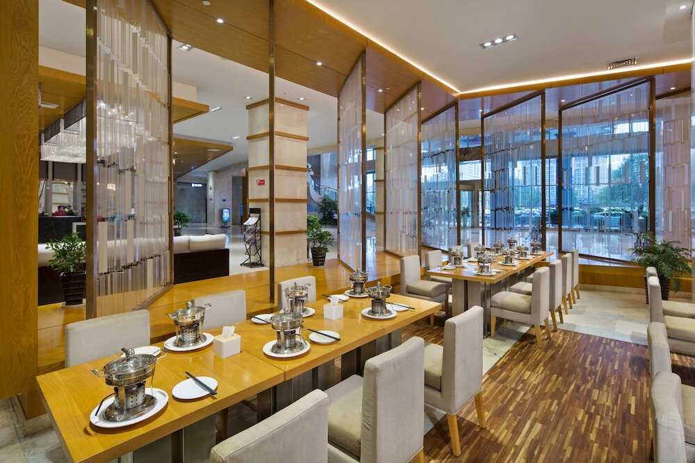 Фото Zhangjiajie Huatian Hotel