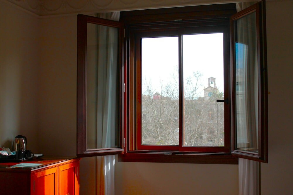 Фото Inglaterra Hotel