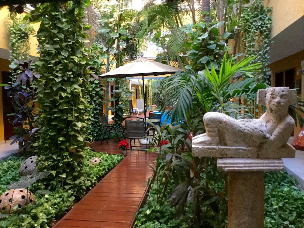 Фото Hotel Las Golondrinas