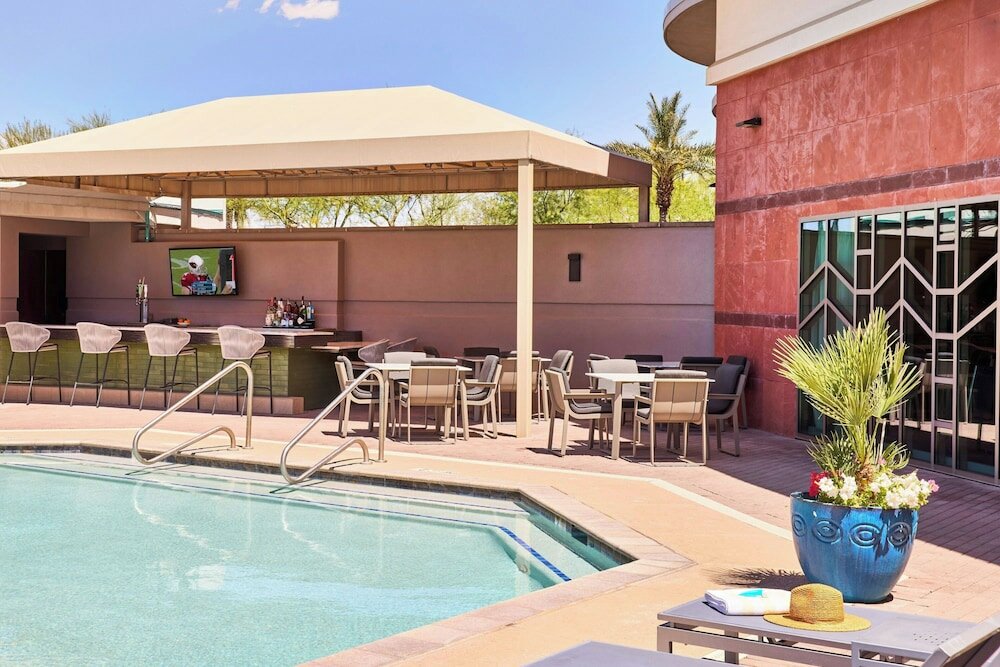 Фото Renaissance Phoenix Glendale Hotel & SPA