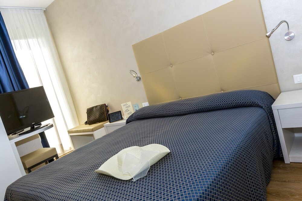 Фото Hotel Touring