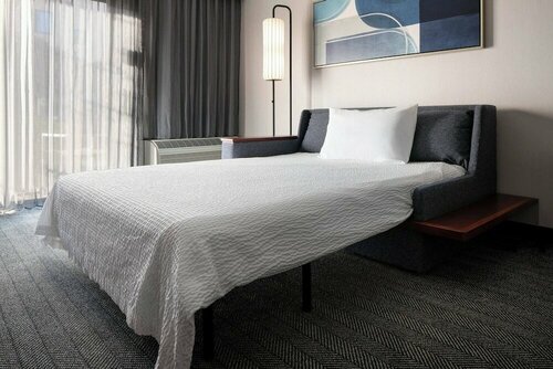 Гостиница Courtyard by Marriott Bakersfield в Бэйкерсфилде