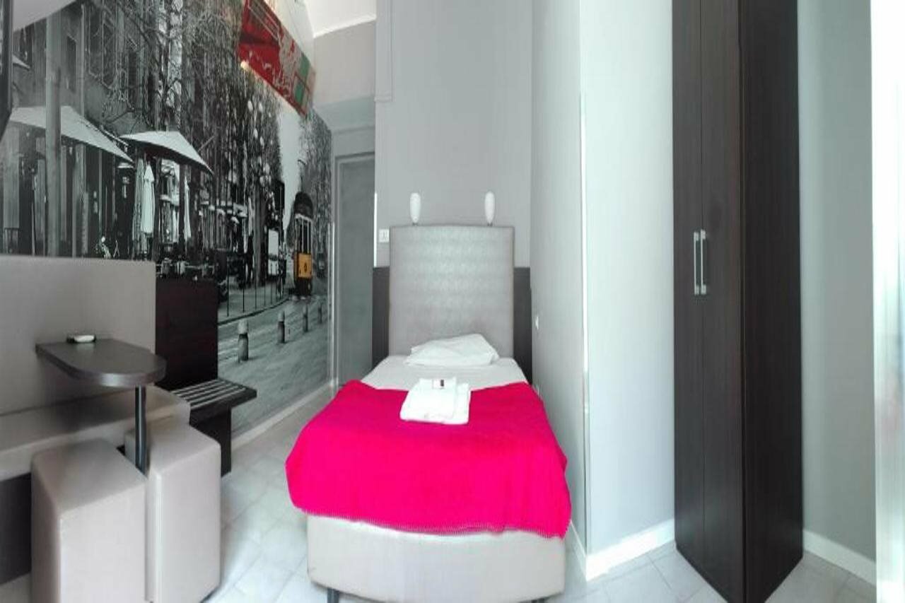 Фото Хостел New Generation Hostel Milan Center Navigli