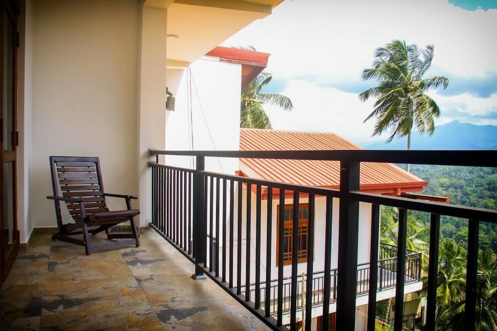 Фото Serenity Hill Oasis