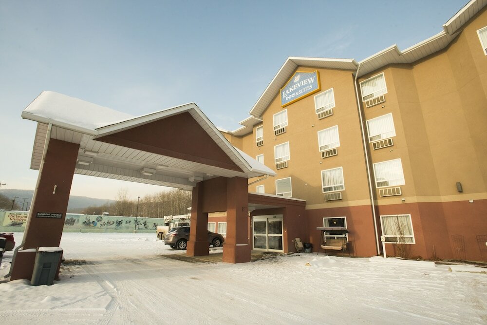 Фото Lakeview Inns & Suites - Chetwynd