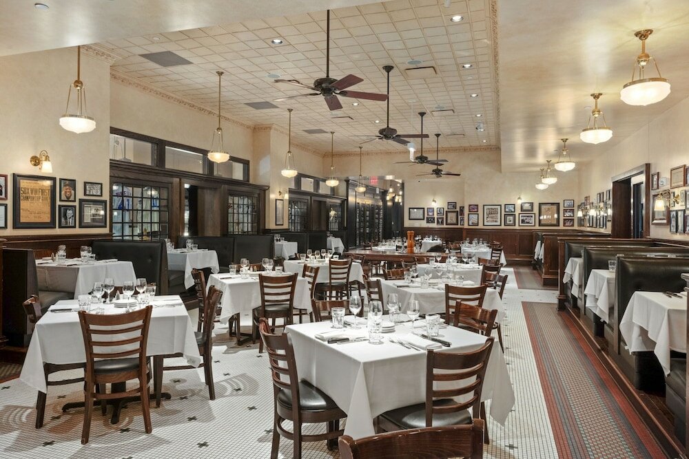 Фото The Westin Chicago Lombard