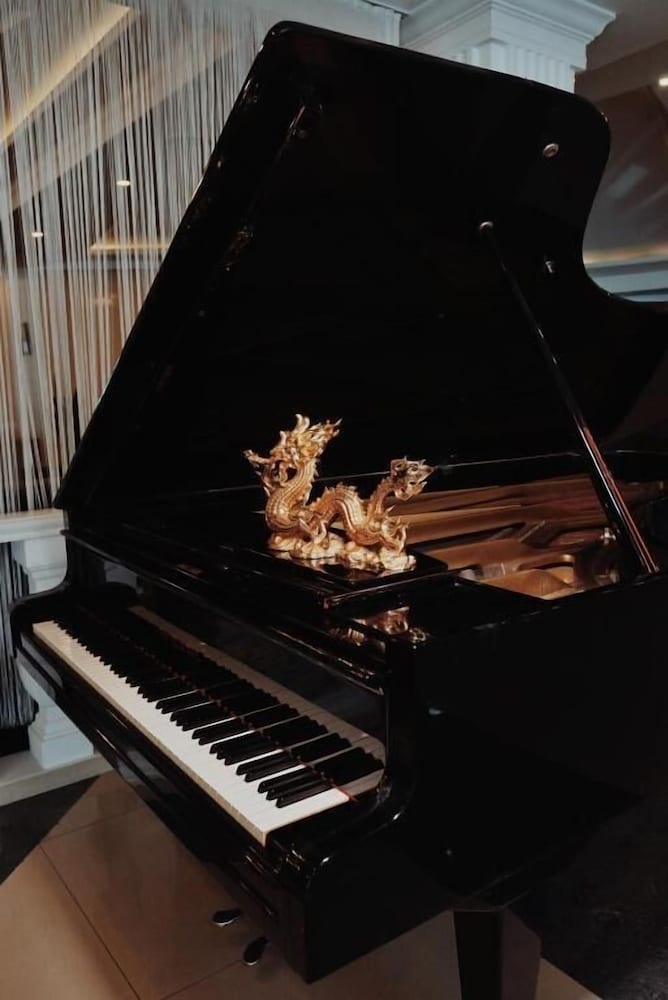 Фото Золотой Дракон