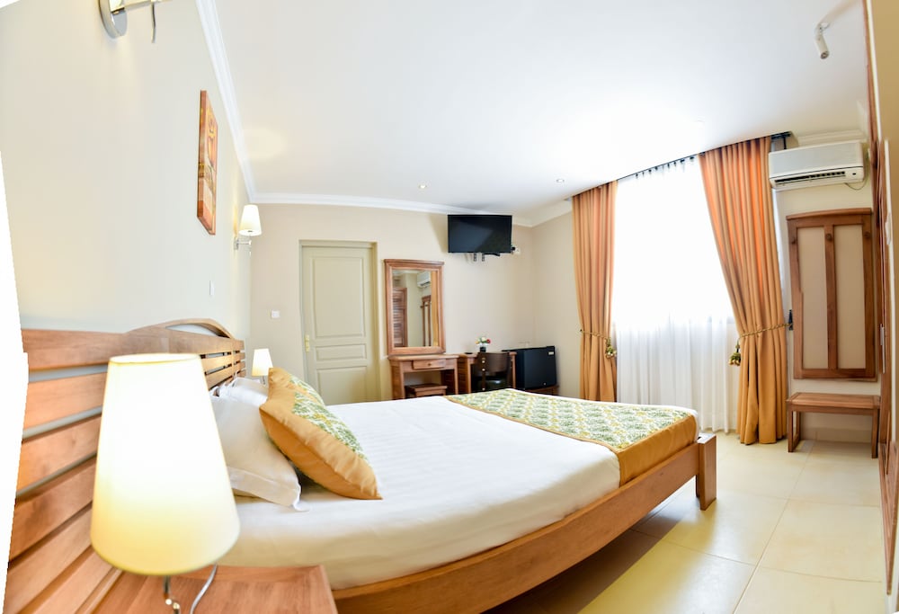 Фото Anjary Hôtel