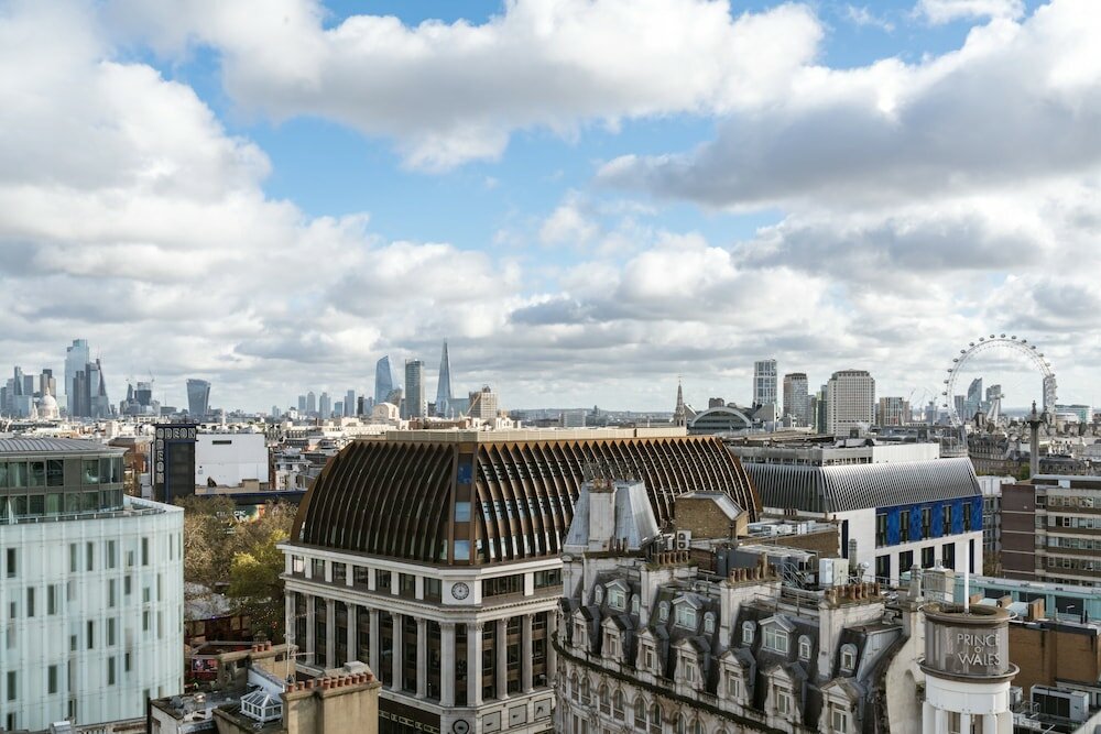 Фото Hotel Indigo London - 1 Leicester Square