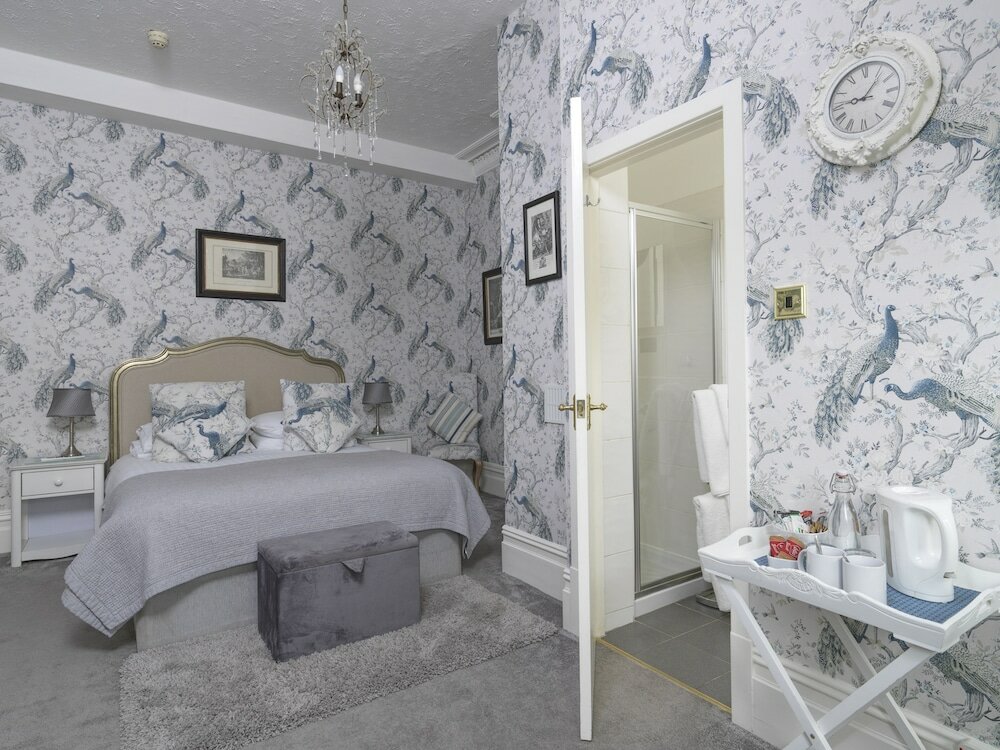 Фото Howarth House Apartments