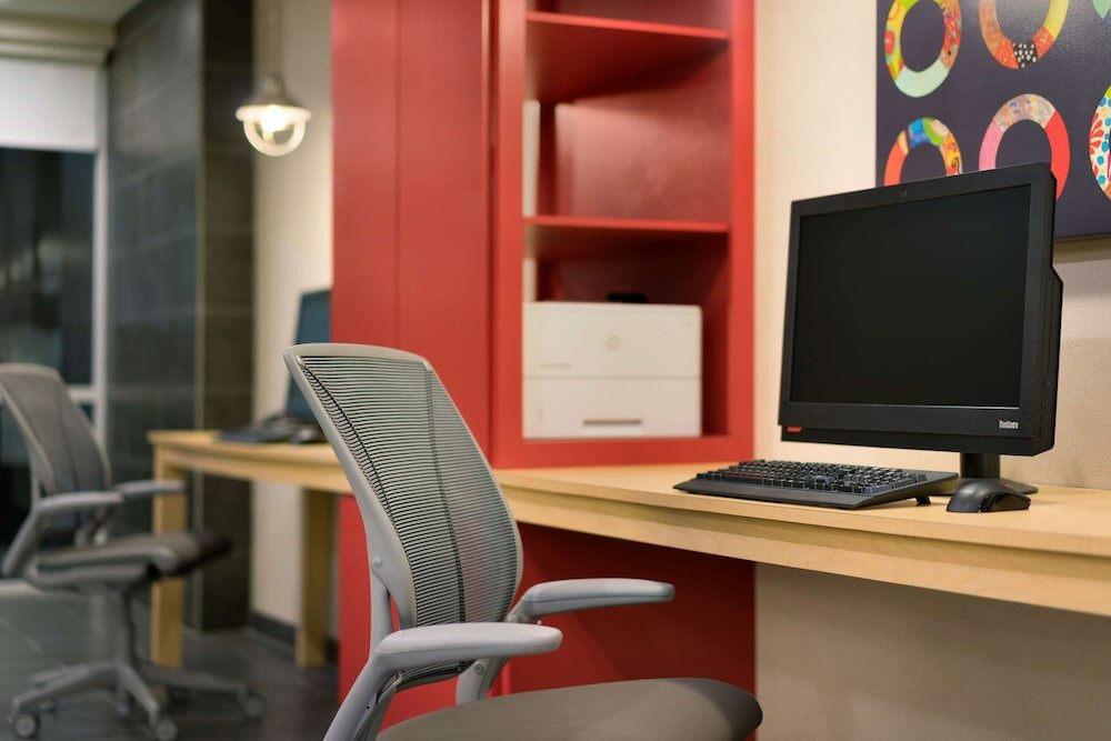 Фото Home2 Suites by Hilton Baton Rouge