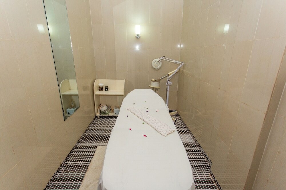 Фото The Mirror Hotel