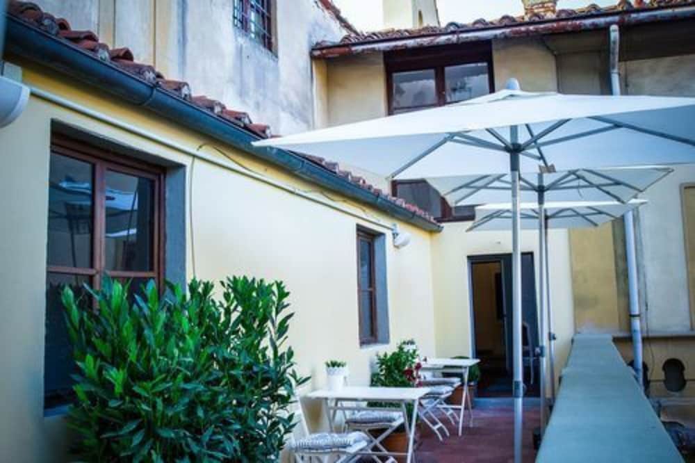 Фото The Artists' Palace Florence