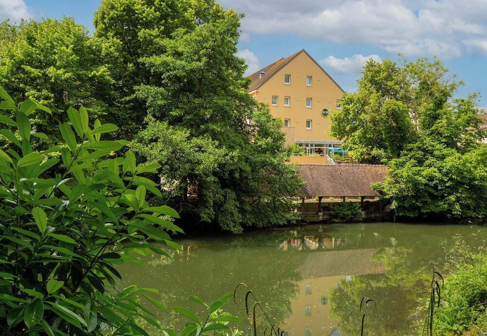 Фото B&b Hotel Chartres Centre Cathédrale