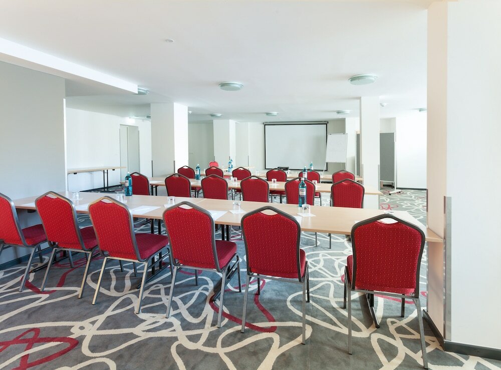 Фото Golden Tulip Kassel Hotel Reiss