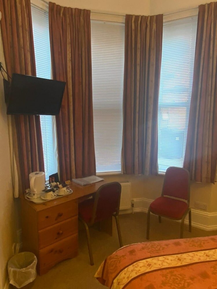 Фото Landguard Lodge