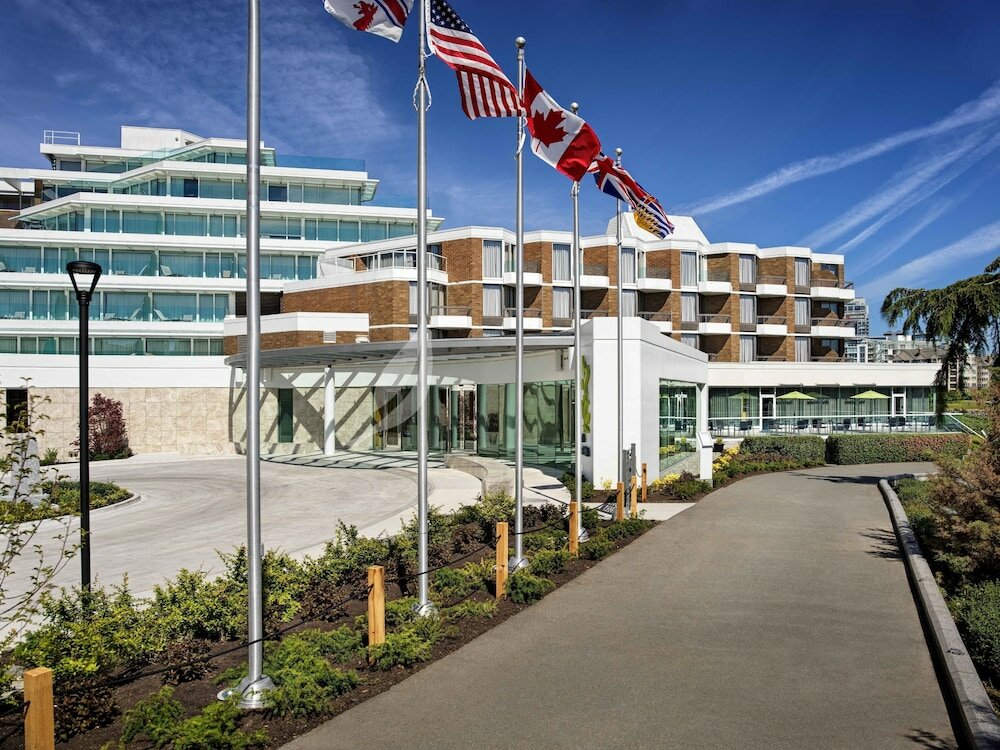 Фото Inn at Laurel Point