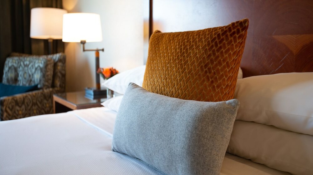 Фото The Paramount Hotel