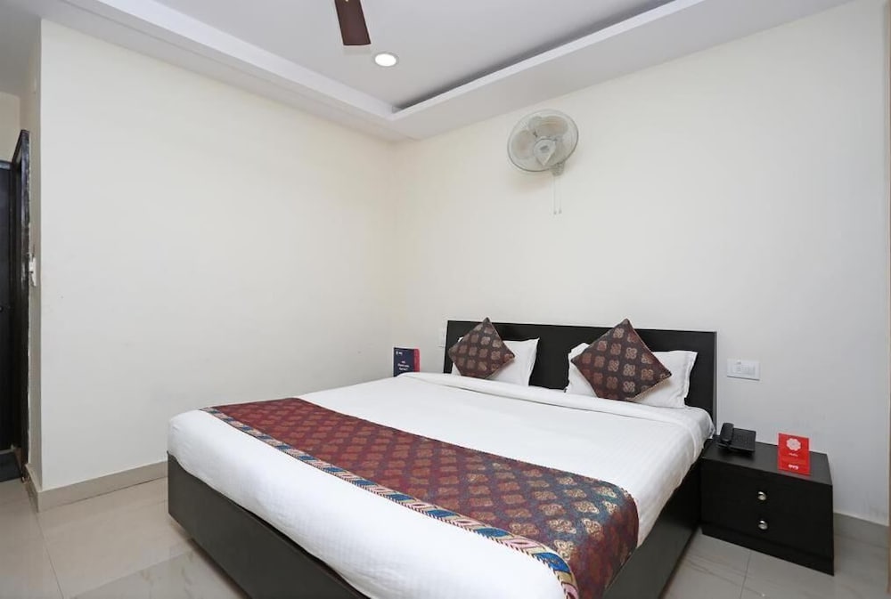 Фото Hotel Sahu