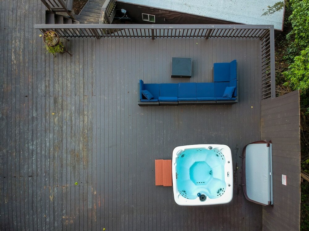 Фото Marbella Lane Pedro Point Beach House with Hot Tub