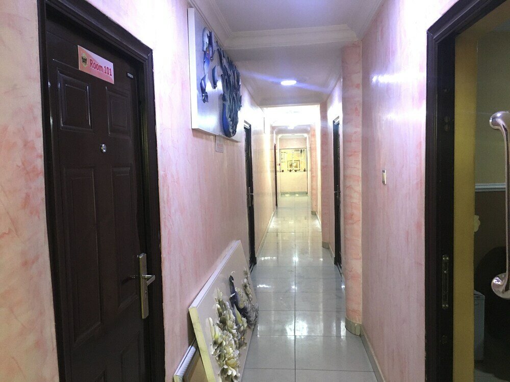 Фото Sweet Savor Hotels & Suites