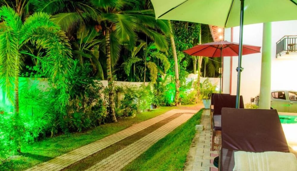 Фото Villa White