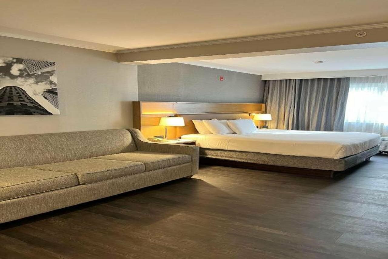 Фото Radisson Hotel Providence Airport