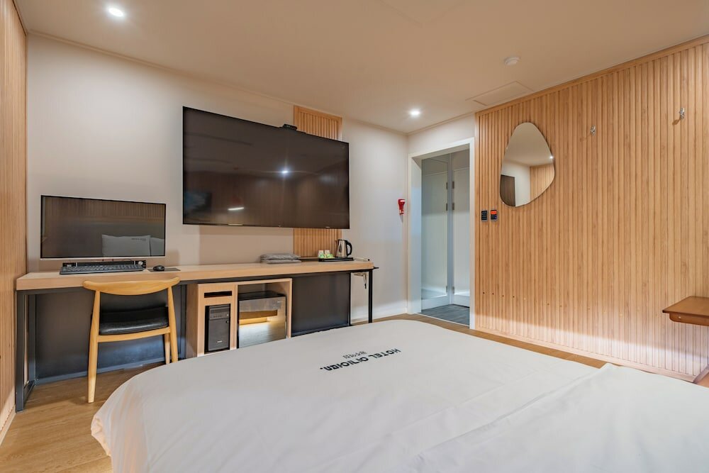 Фото Hotel Yeogiuhtte Gwangju Station