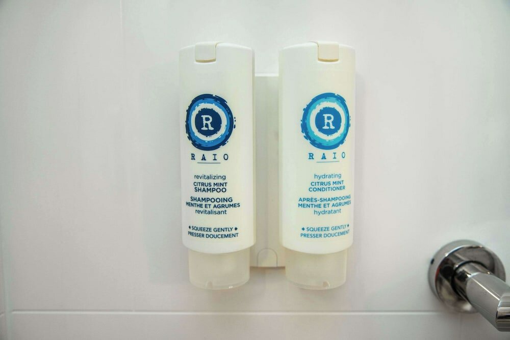 Фото Comfort Inn Hwy 401