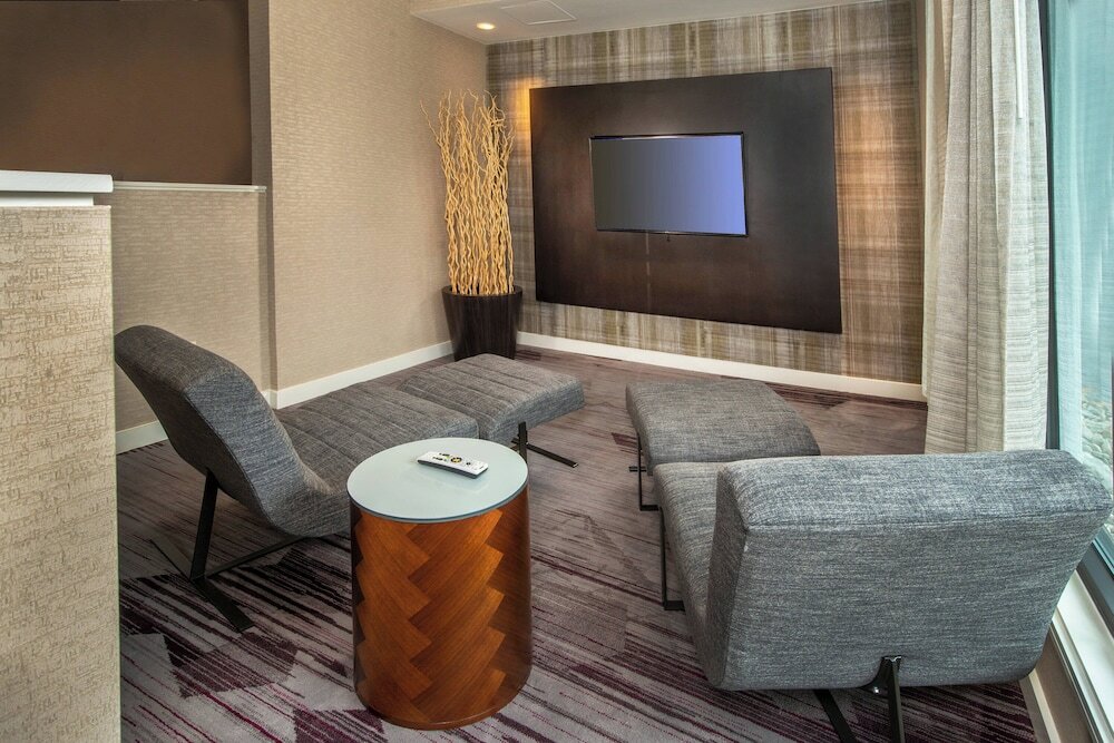 Фото Courtyard by Marriott Dulles Airport Herndon/Reston