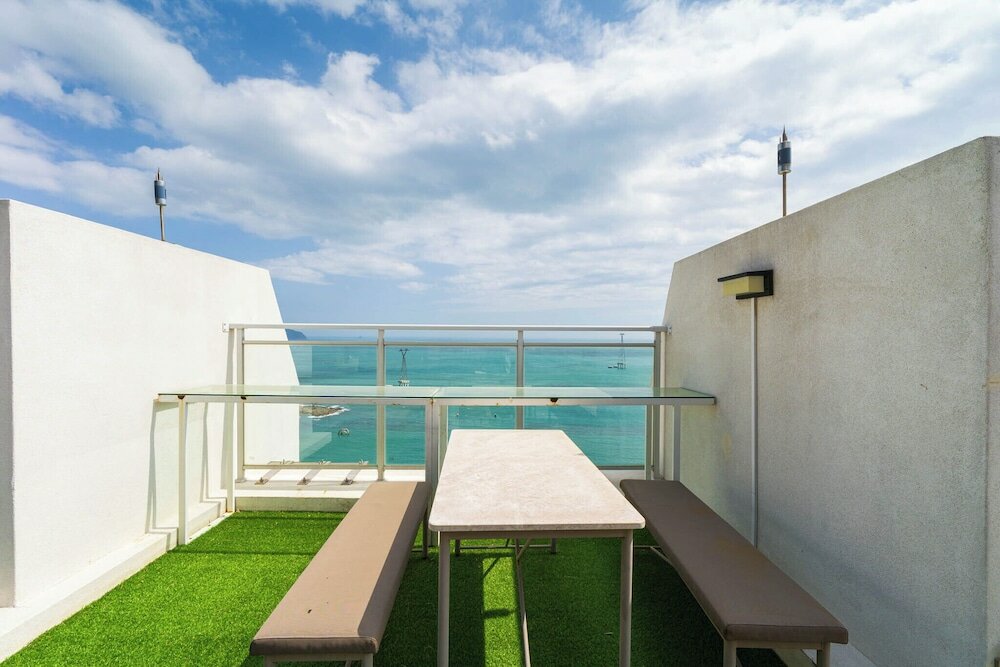 Фото Grab The Ocean Songdo