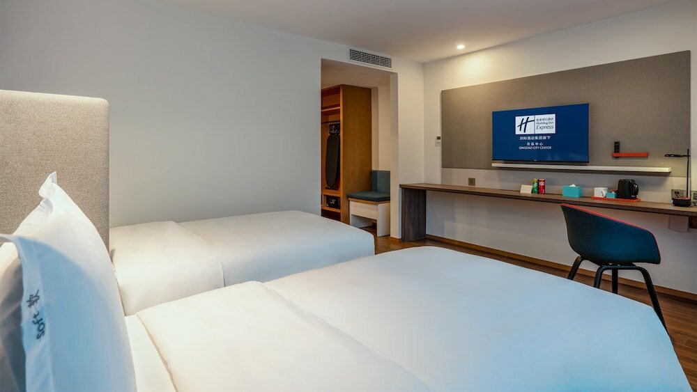 Фото Holiday Inn Express Qingdao City Center