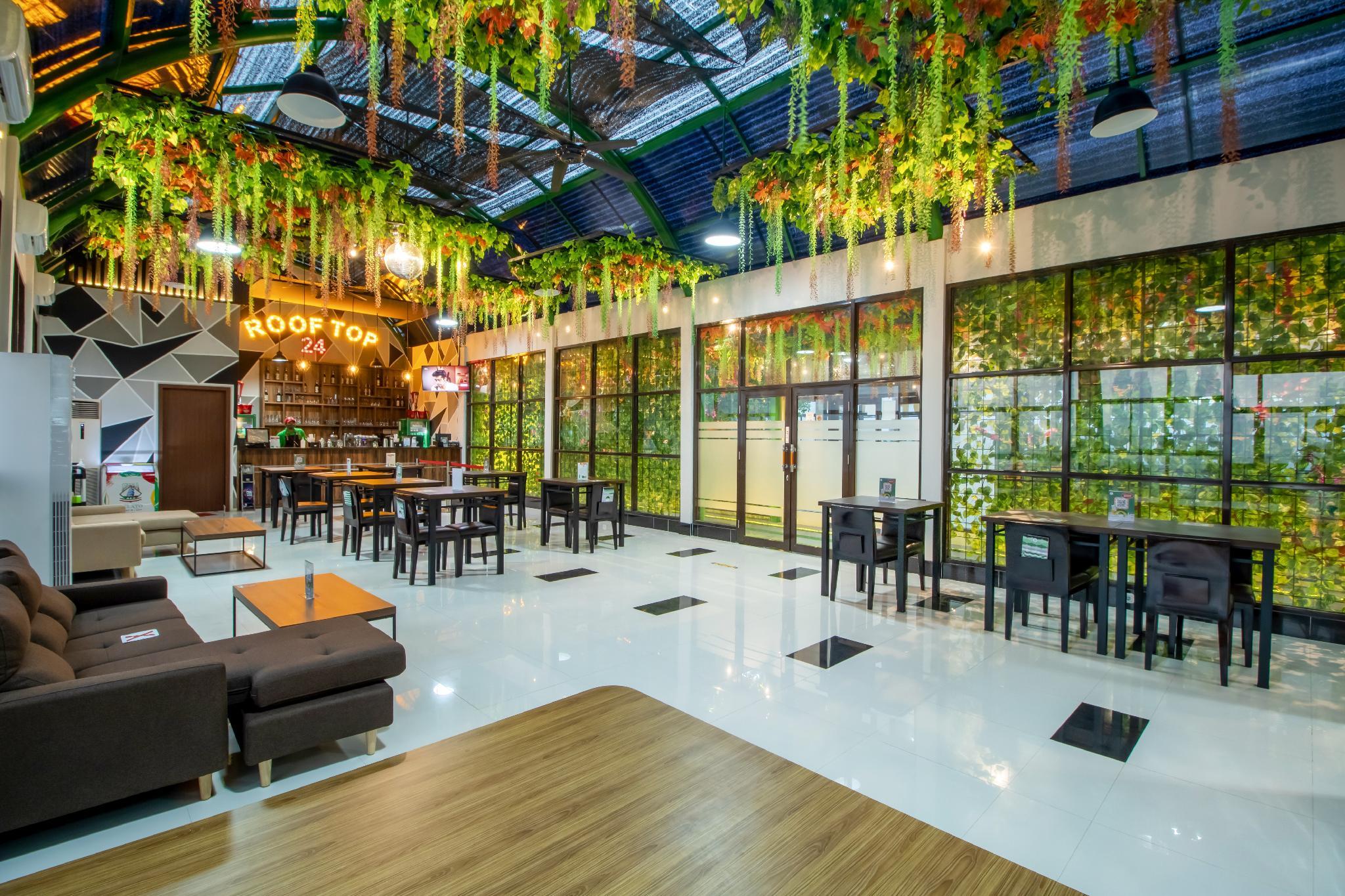 Фото De 80's Genteng Ijo